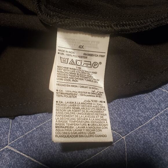 OLD NAVY ~ New! Plus 4X ~ Black Clip-Dot Ruffle Trim Blouse Black - Picture 8 of 10